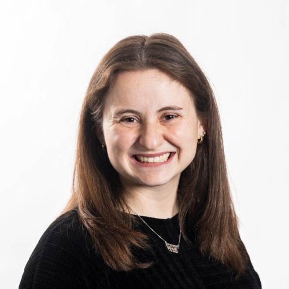 Meet your Posher, Kayla - Picture 1 of 1